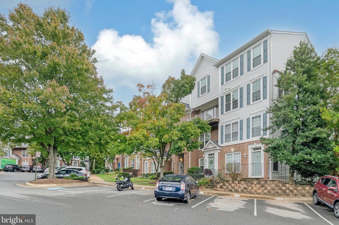 12789 Fair Crest Ct, Fairfax, VA 22033-3873