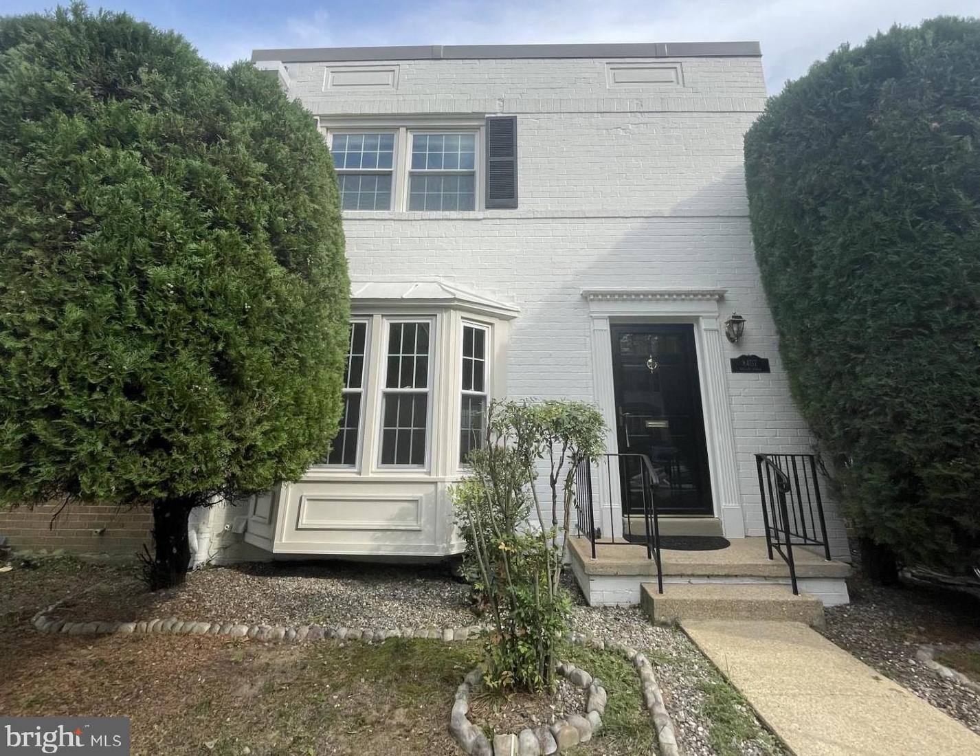 8407 Willow Forge Rd, Springfield, VA 22152