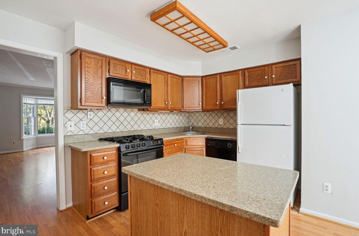 5852 Westwater Ct, Centreville, VA 20121-3055