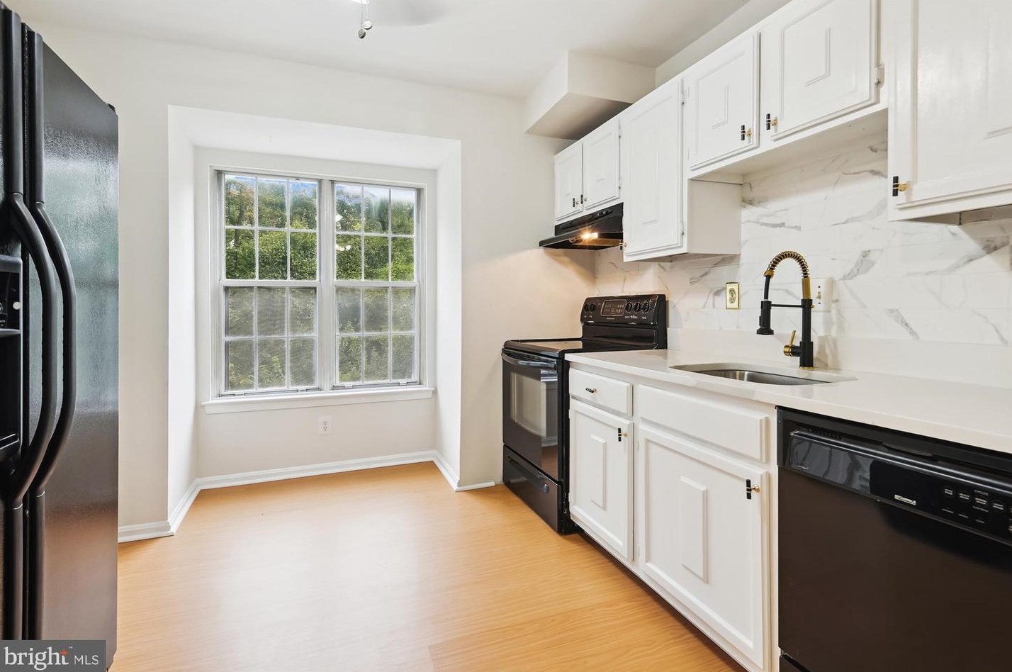 4241 Moselle Dr, Fairfax, VA 20151-3615