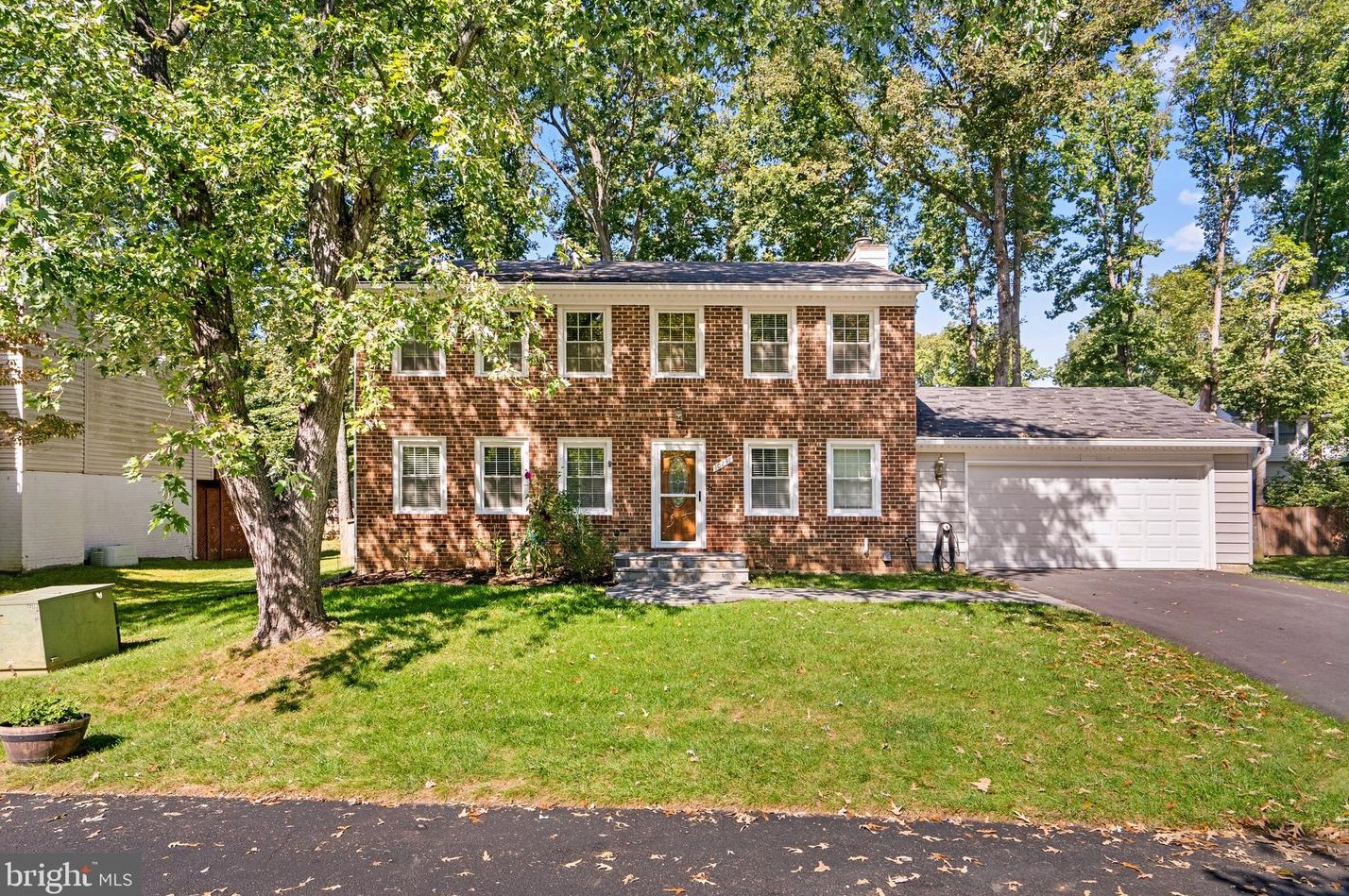 10231 Marshall Pond Rd, Springfield, VA 22015-3727