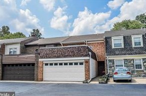 806 Hunter Ct Sw, Vienna, VA 22180