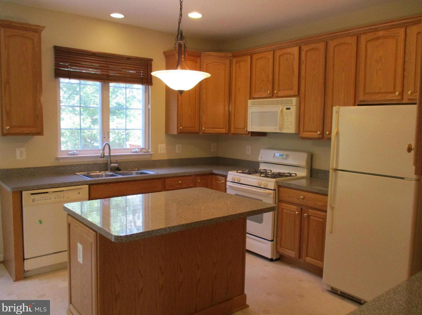 9102 Marie Ct, Lorton, VA 22079