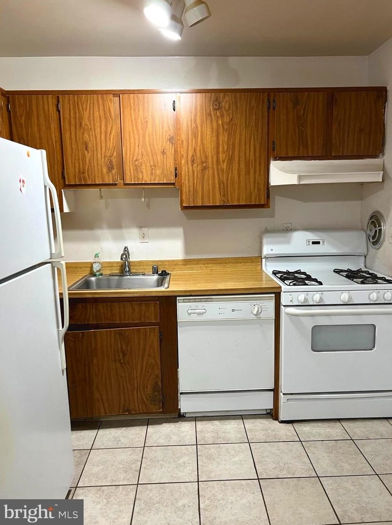 7443 Little River Turnpike #7443-104, Annandale, VA 22003