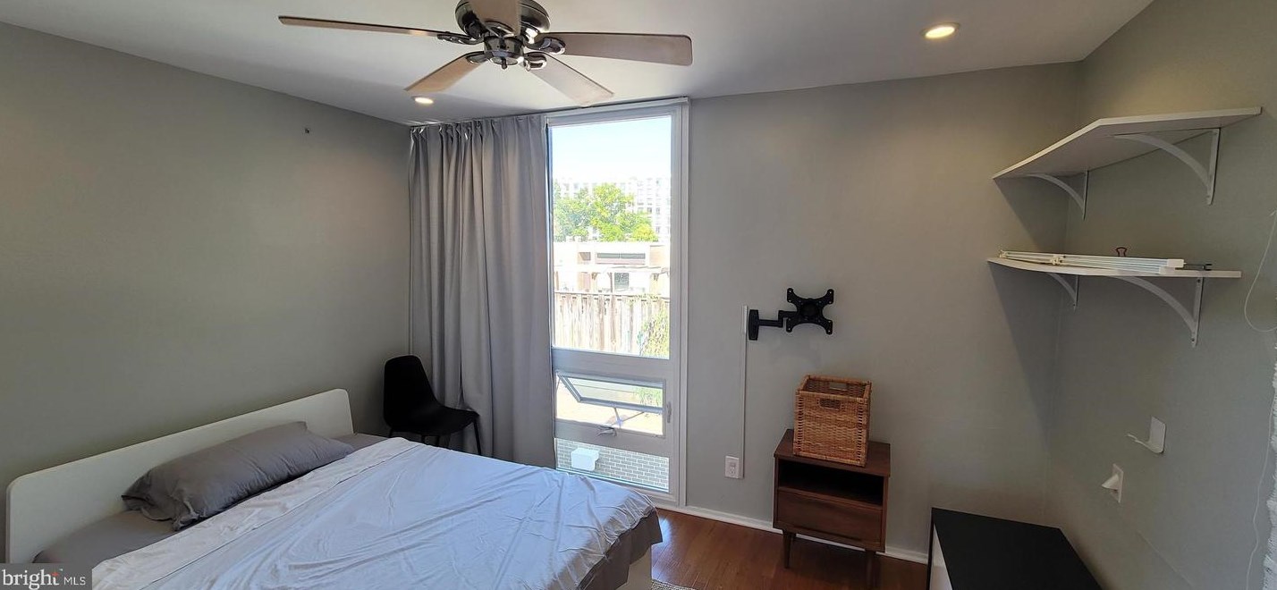 1628 Chimney House Rd # 1628, Herndon, VA