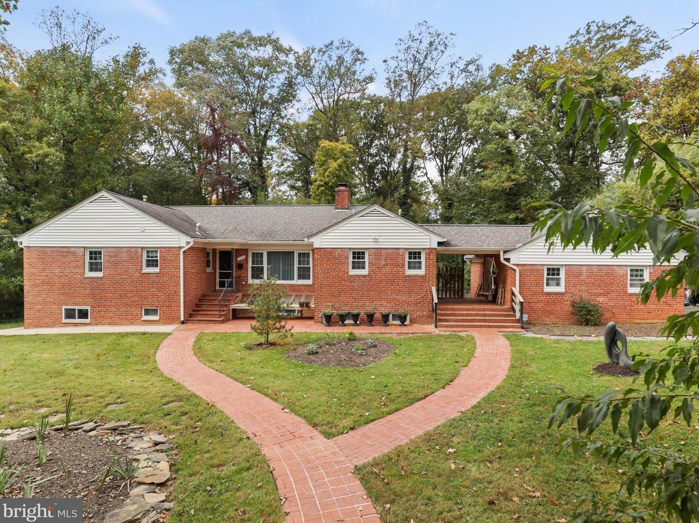 3520 Highview Pl, Falls Church, VA 22044