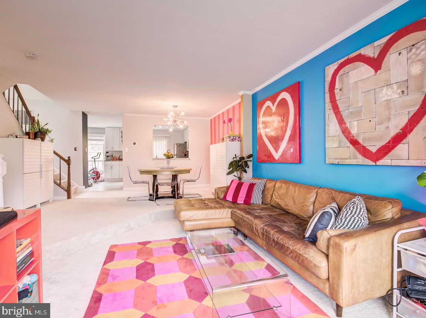 6325 Mary Todd Ct, Centreville VA 20121-3547 exterior