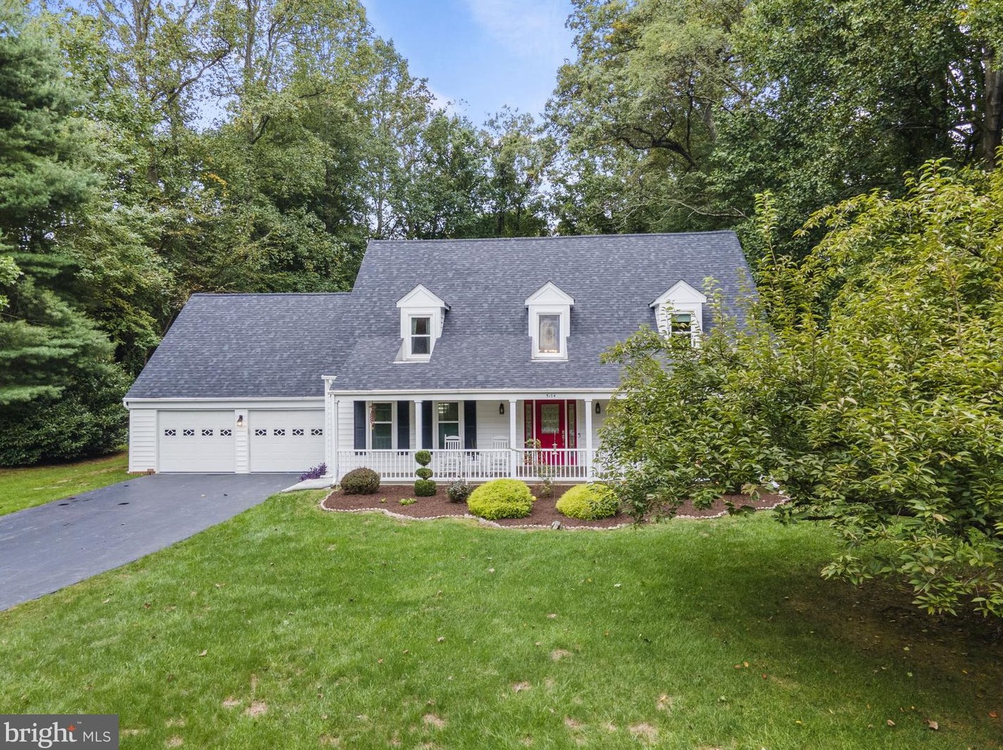 5104 Brentwood Farm Dr, Fairfax, VA 22030-6219