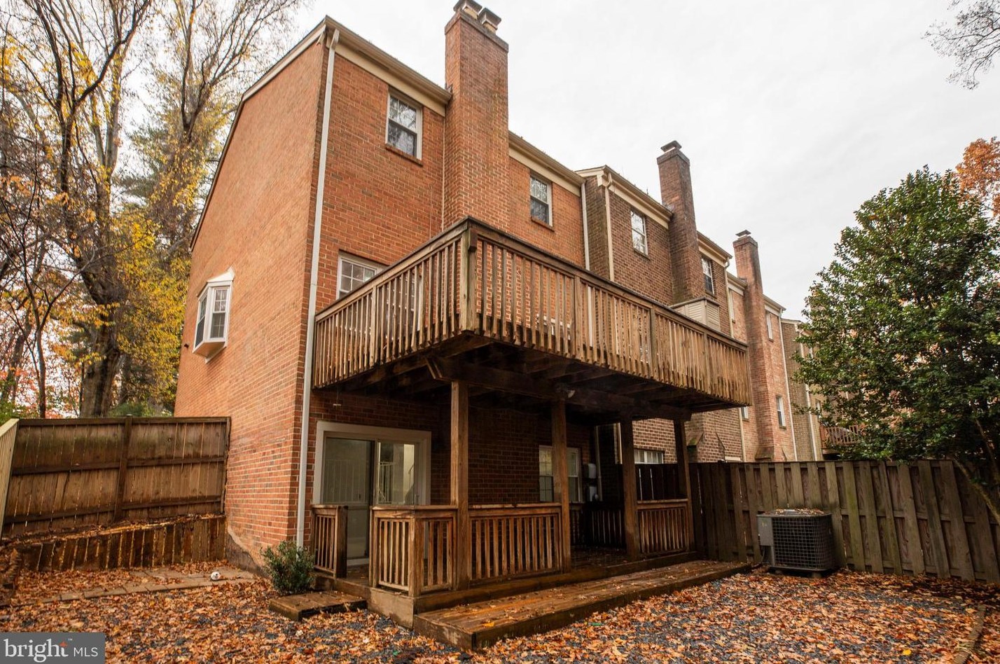 5550 Falmead Rd, Fairfax, VA 22032