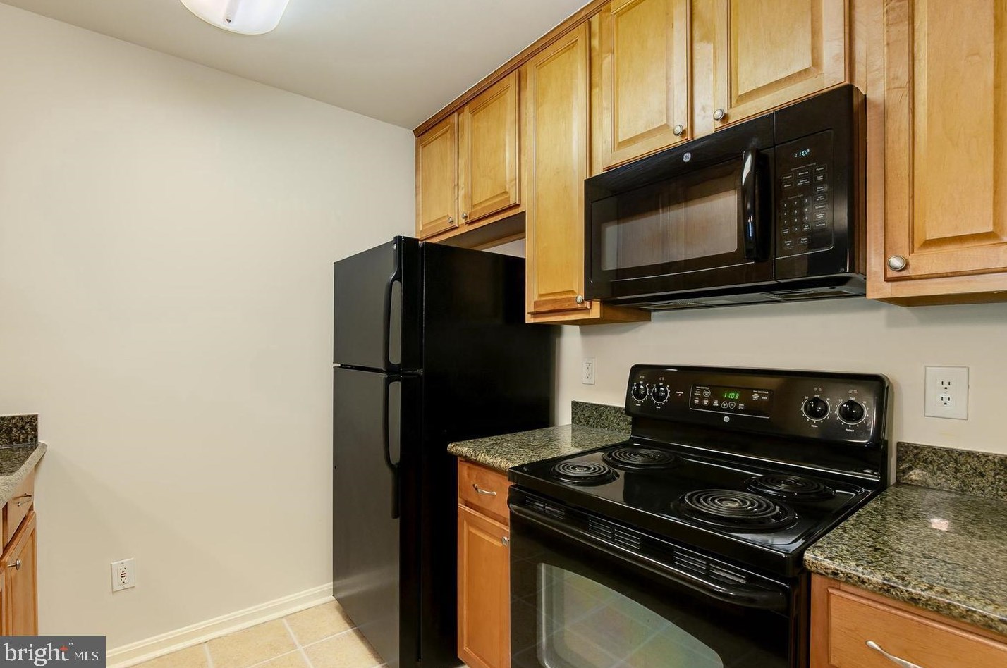 3176 Summit Square Dr # 4-d3, Vienna, VA