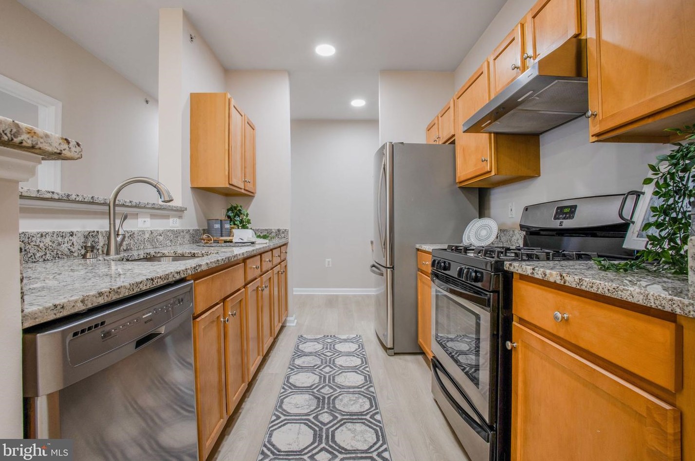 13359 Connor Dr #j, Centreville, VA 20120