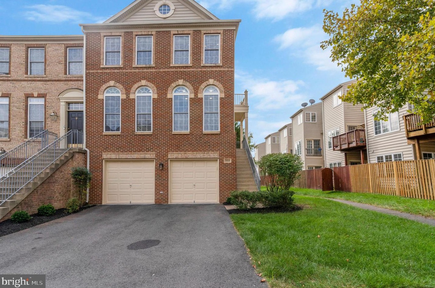 13529 Mist Flower Dr, Centreville, VA 20120-3025