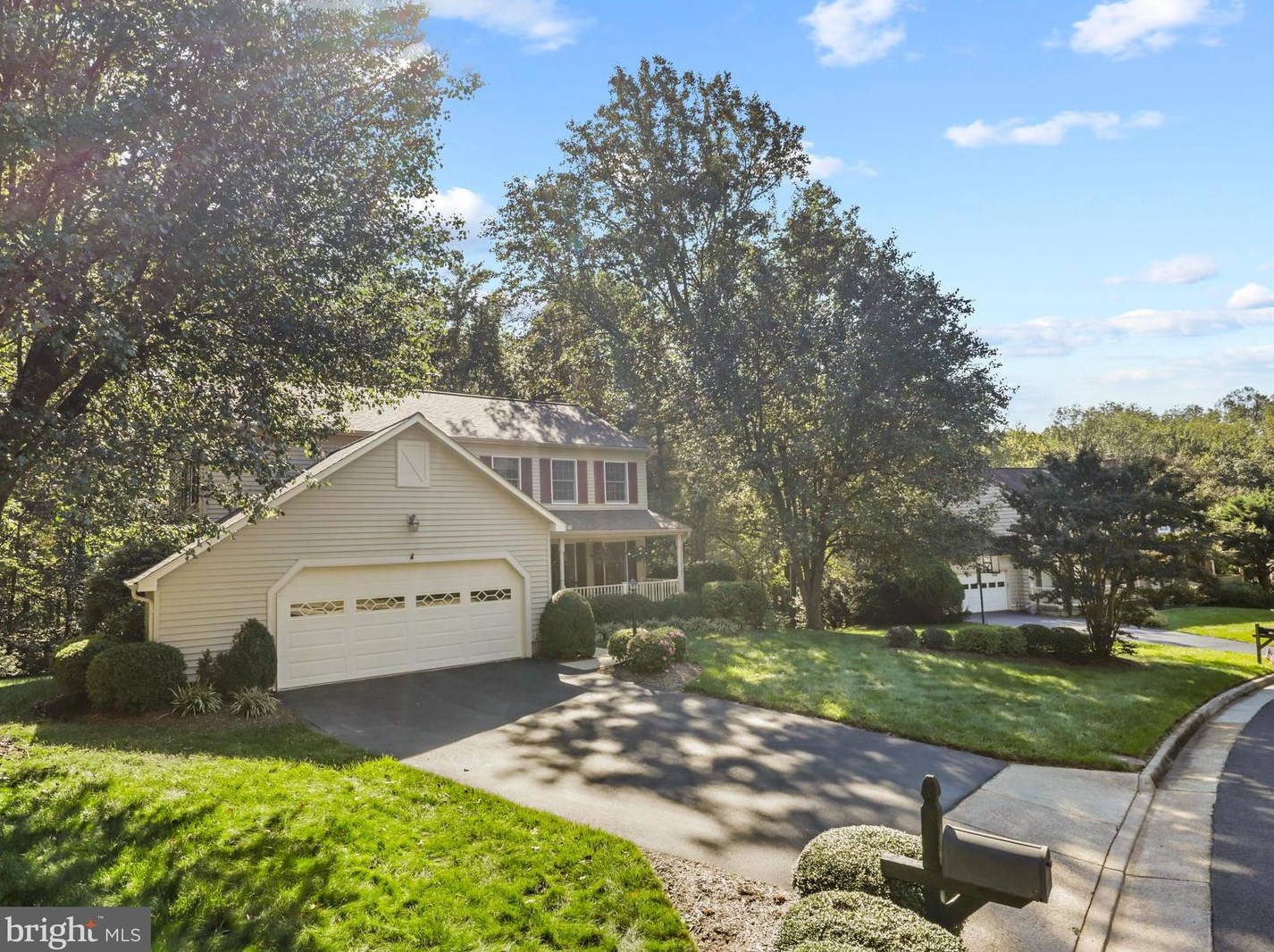 11608 Quail Ridge Ct, Herndon, VA 20194