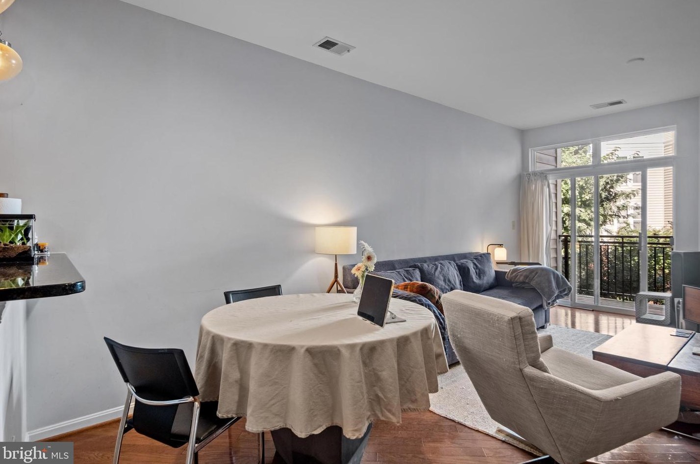 2665 Prosperity Ave #202, Fairfax, VA 22031