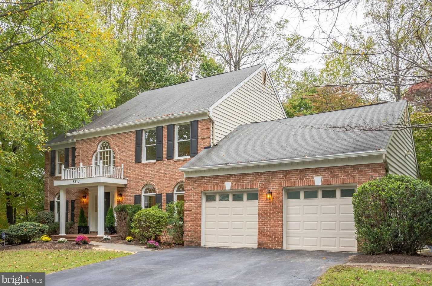 5813 Hannora Ln, Fairfax, VA 22039-1428