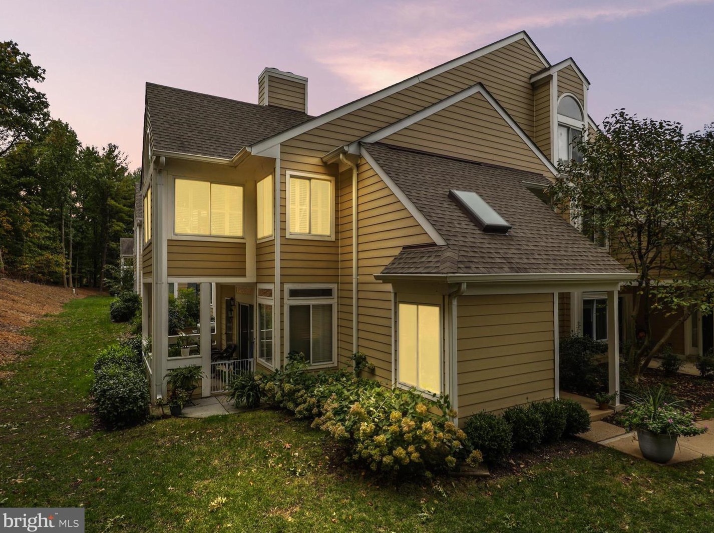 12254 Fort Buffalo Cir, Fairfax, VA 22033-2832
