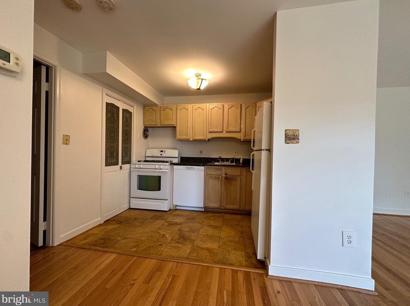 7330 Lee Hwy #t-2, Falls Church, VA 22046