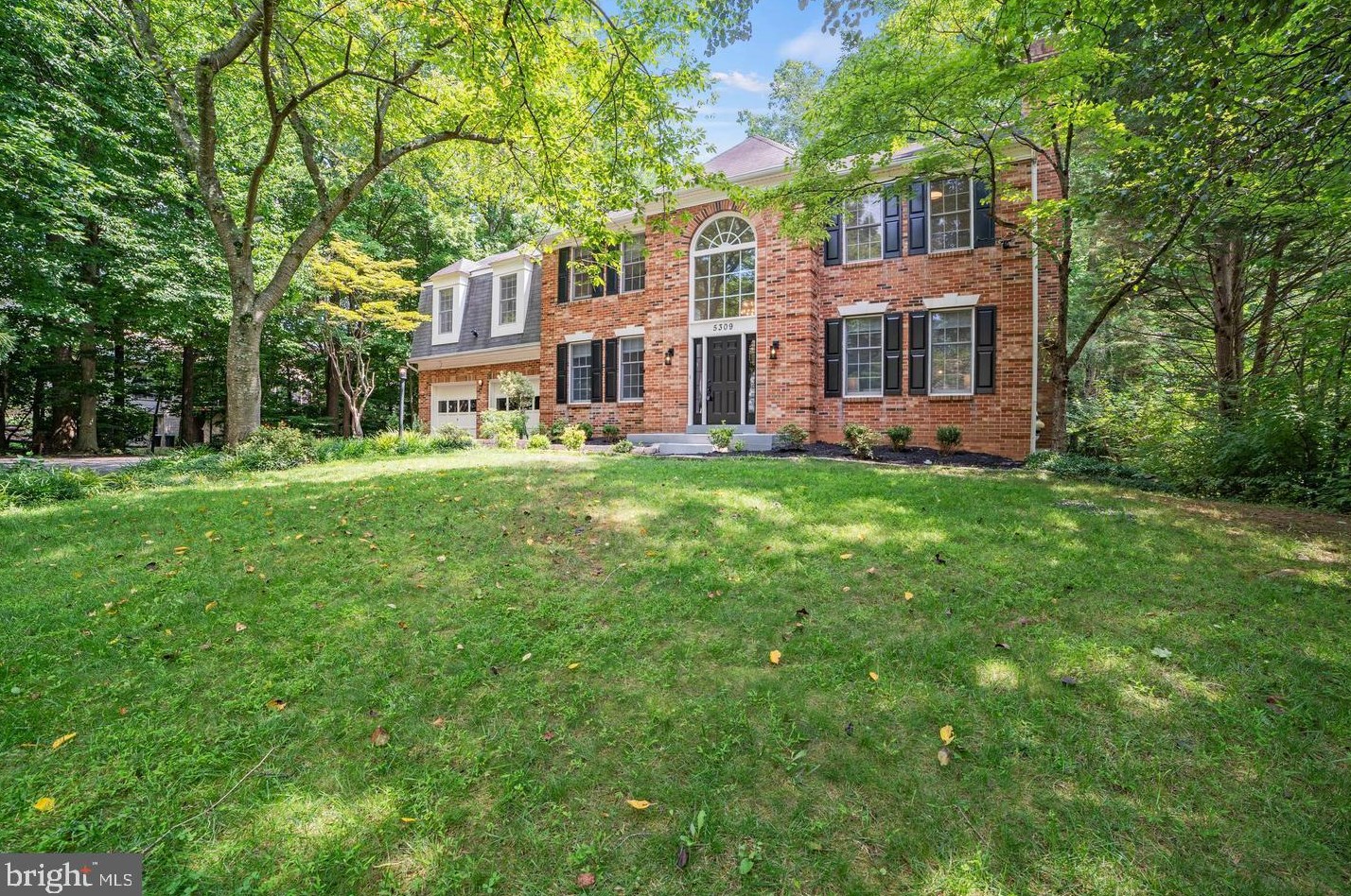 5309 Tractor Ln, Fairfax, VA 22030