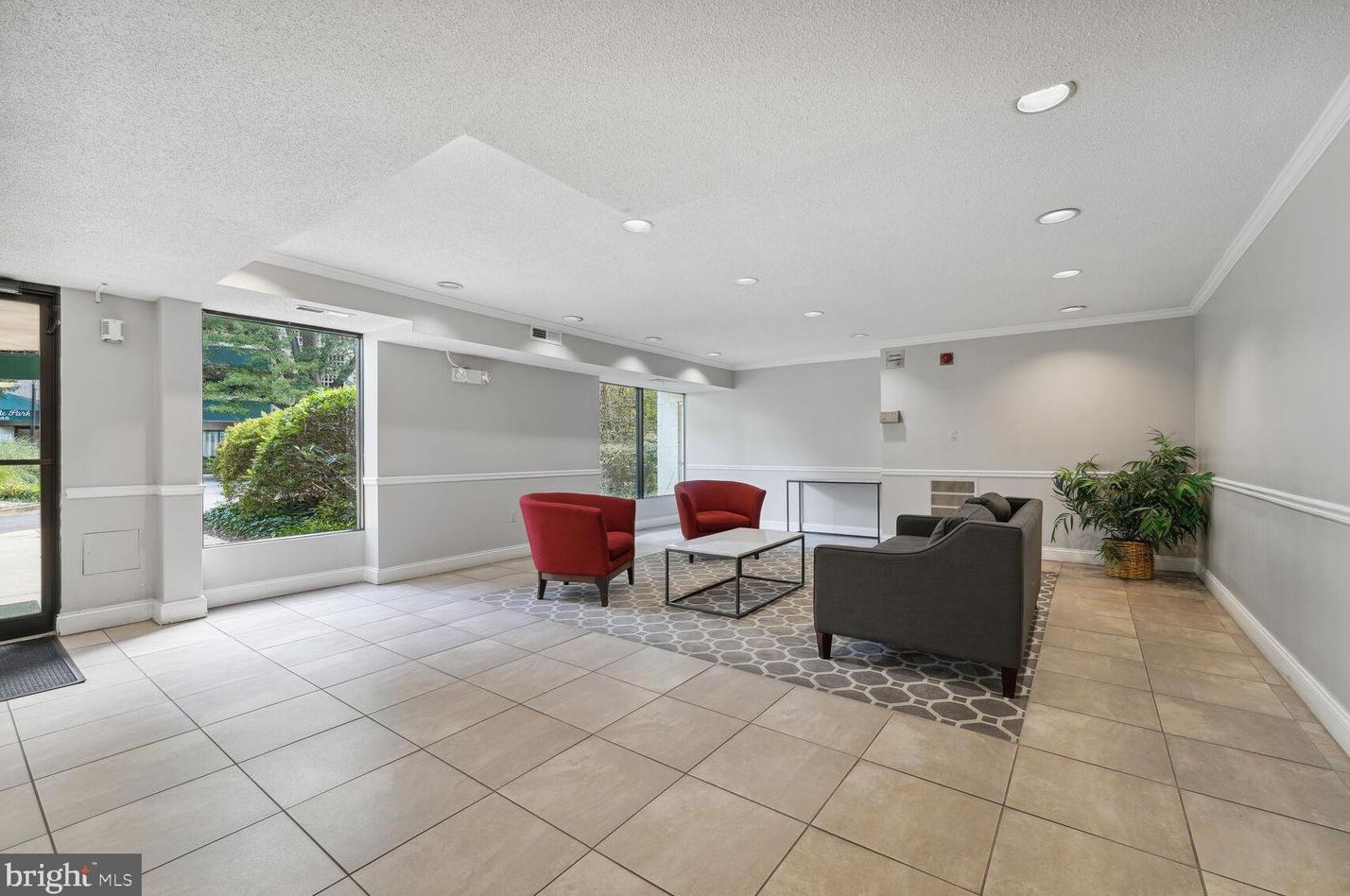 6147 Leesburg Pike Apt 407, Falls Church, VA 22041