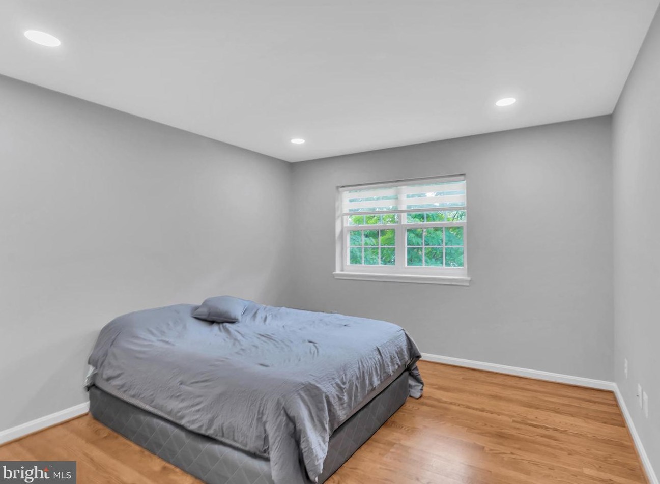 2311 Mcgregor Ct, Vienna VA  22182-5235 exterior