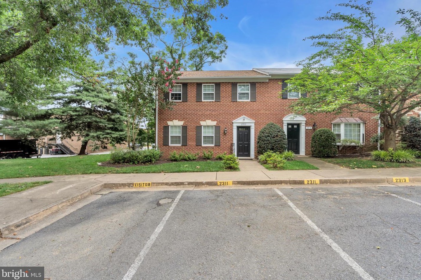 2311 Mcgregor Ct, Vienna VA  22182-5235 exterior
