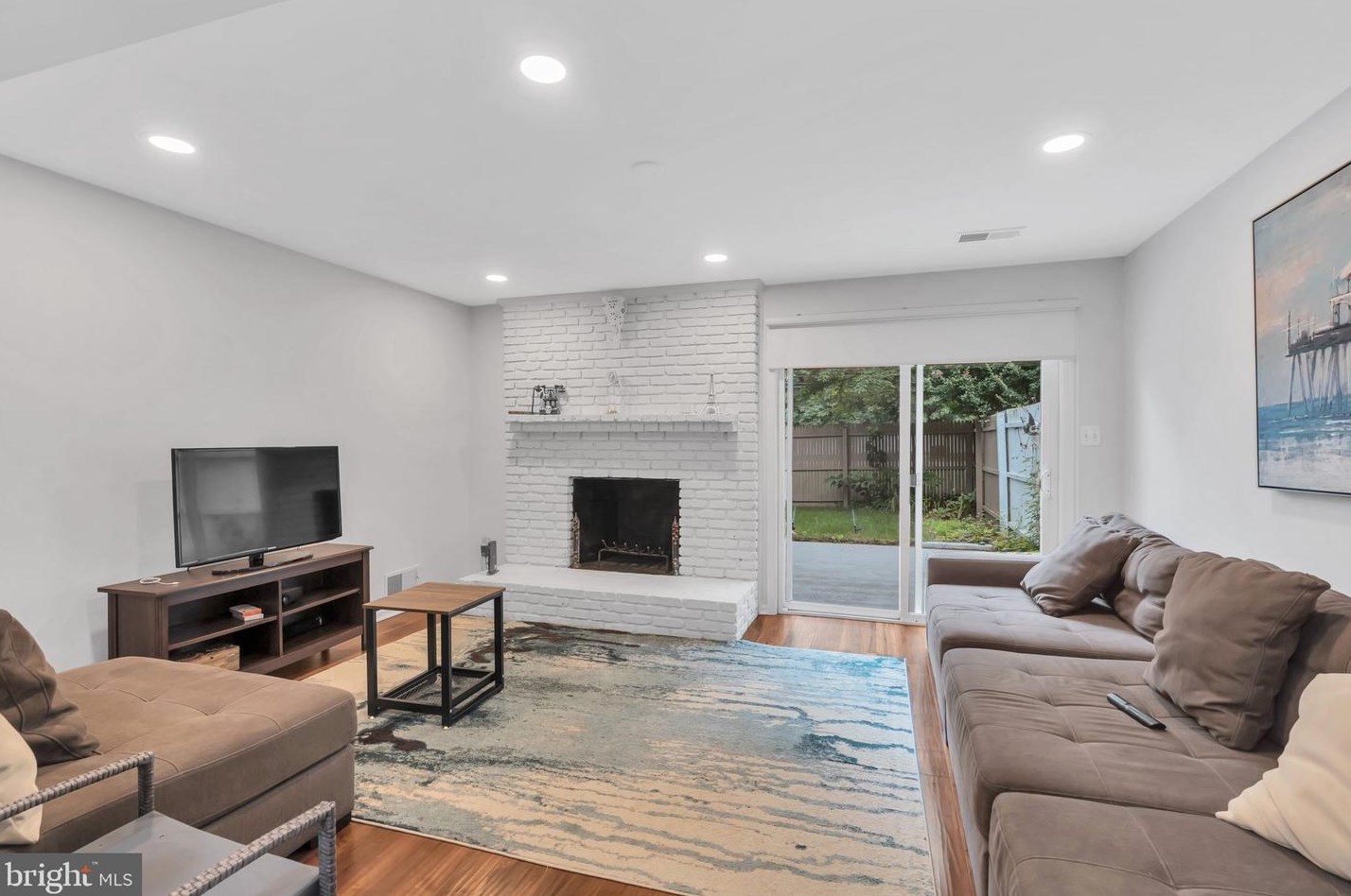 2311 Mcgregor Ct, Vienna VA  22182-5235 exterior