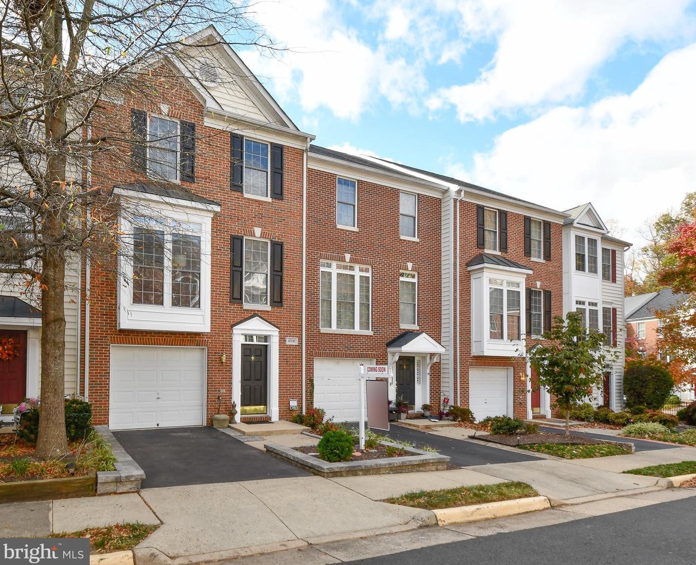 4106 Fairfax Center Creek Dr, Fairfax, VA 22030