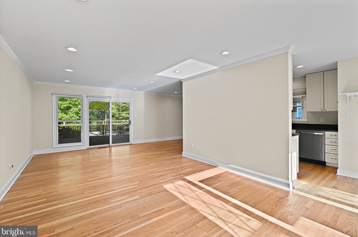 104 Casmar St Se, Vienna, VA 22180