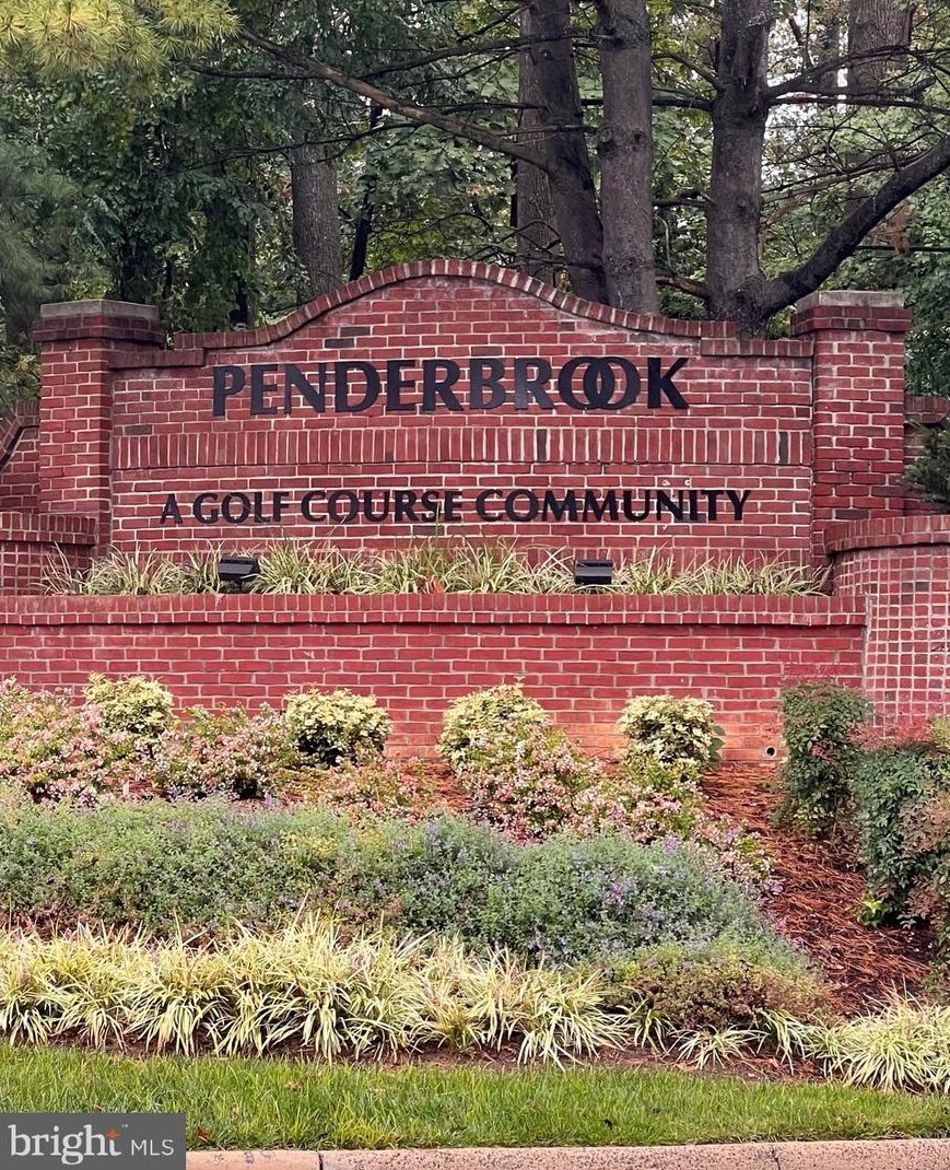 12158 Penderview Ln Apt 1703, Fairfax, VA 22033