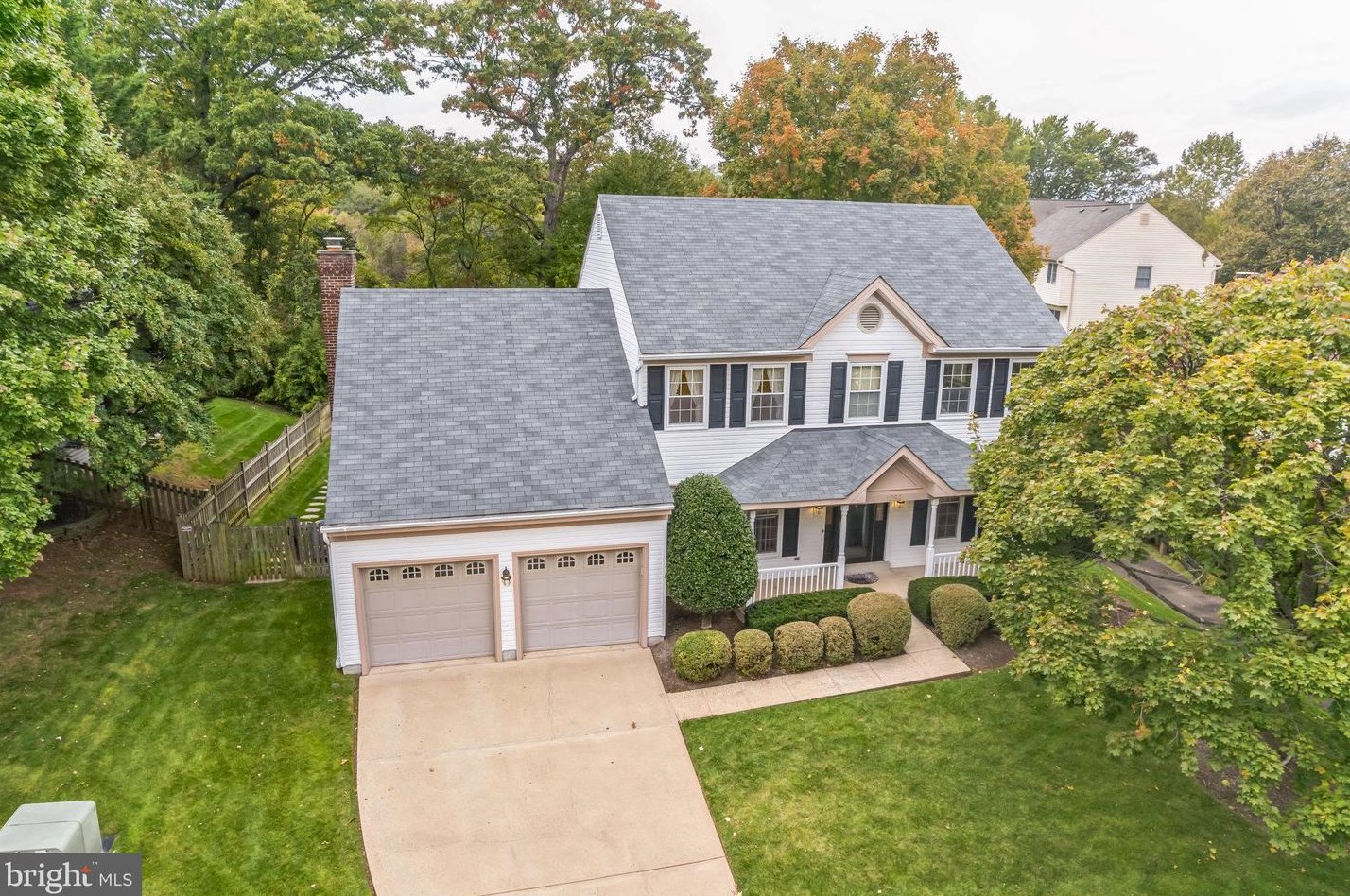 1292 Mason Mill Ct, Herndon, VA 20170
