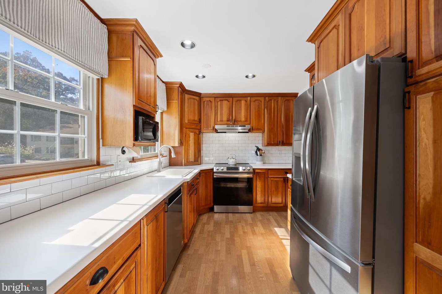 8522 Westover Ct, Springfield, VA 22152