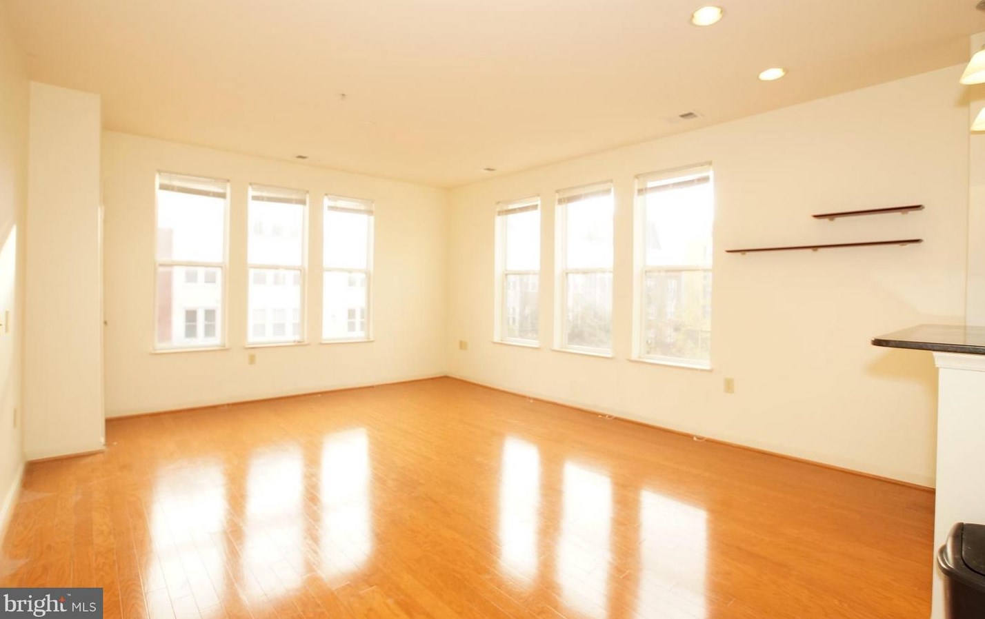 2665 Prosperity Ave #354, Fairfax, VA 22031