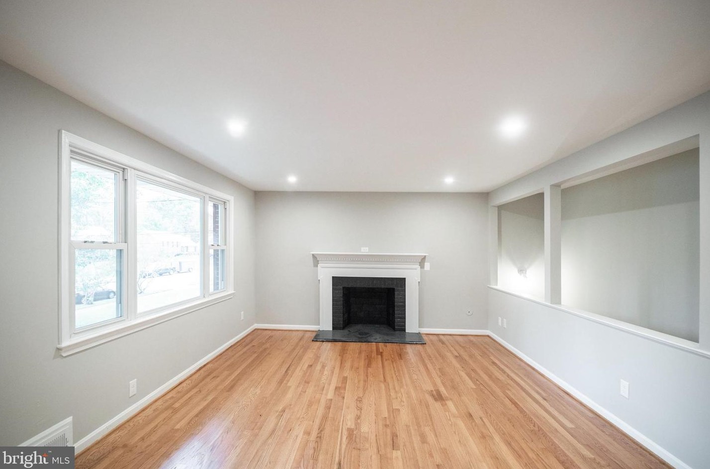 6301 Middlesex Ave, Springfield, VA 22150