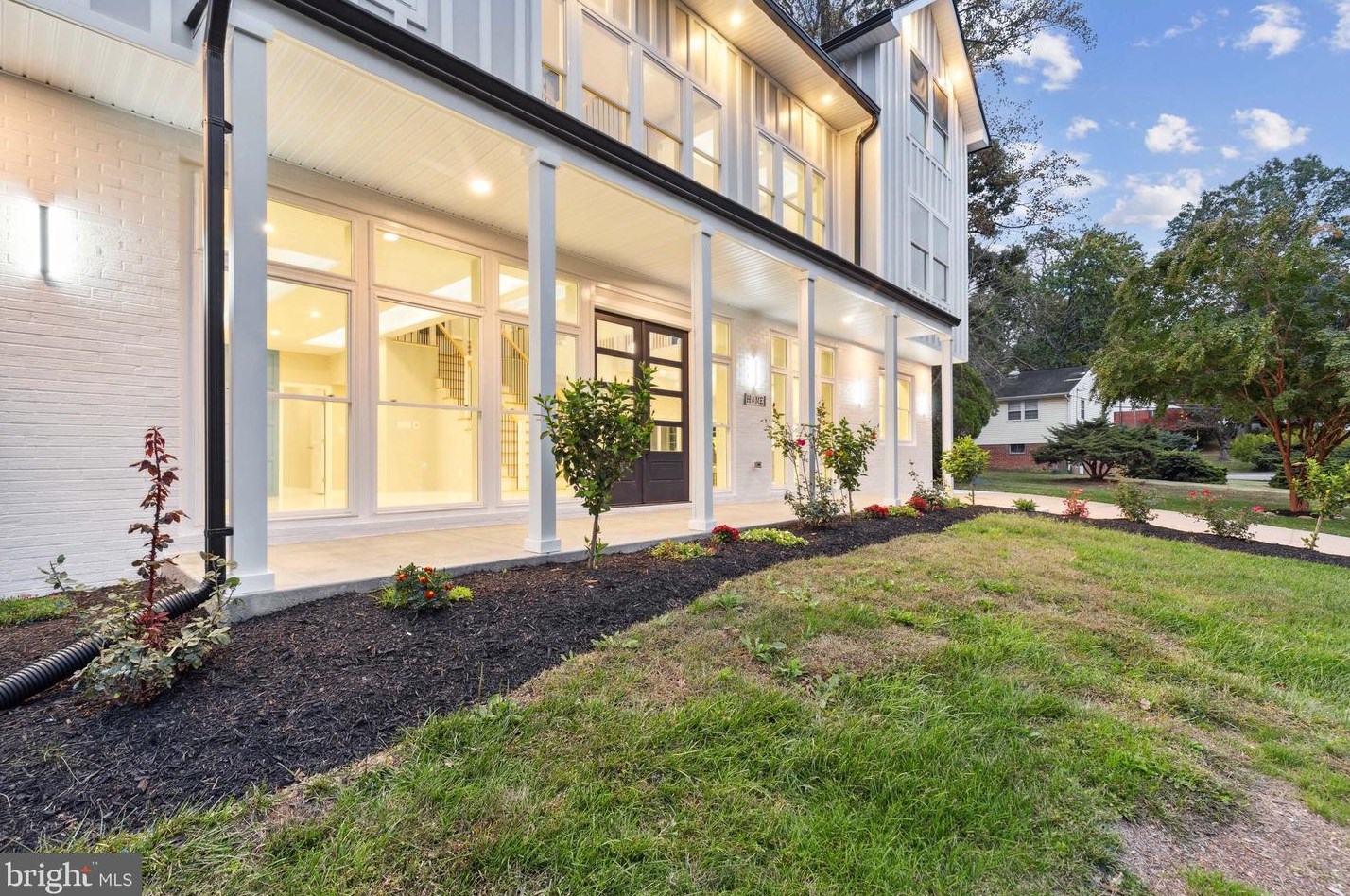 5405 Inverchapel Rd, Springfield, VA 22151