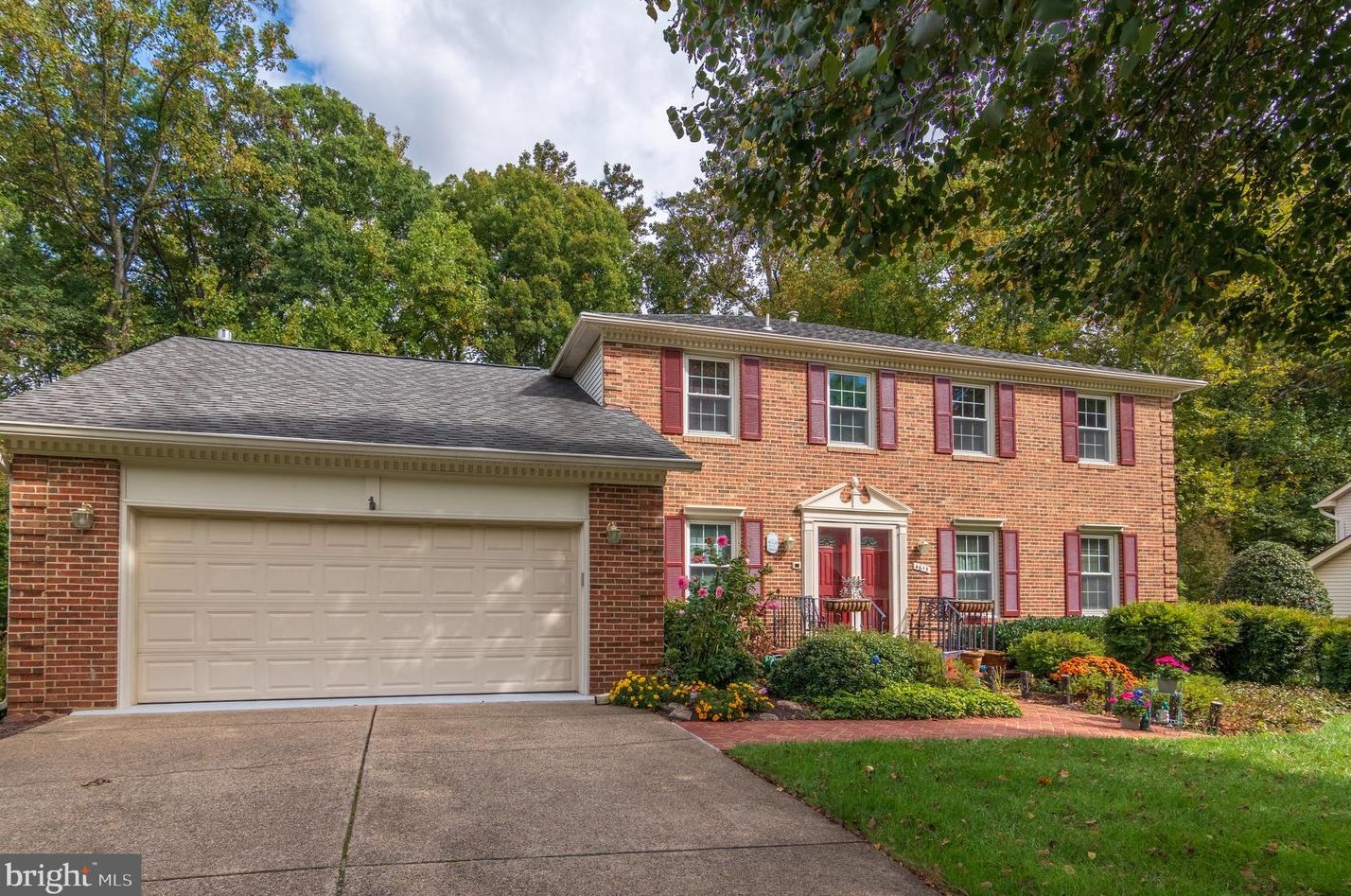 4615 Tapestry Dr, Fairfax, VA 22032-3619