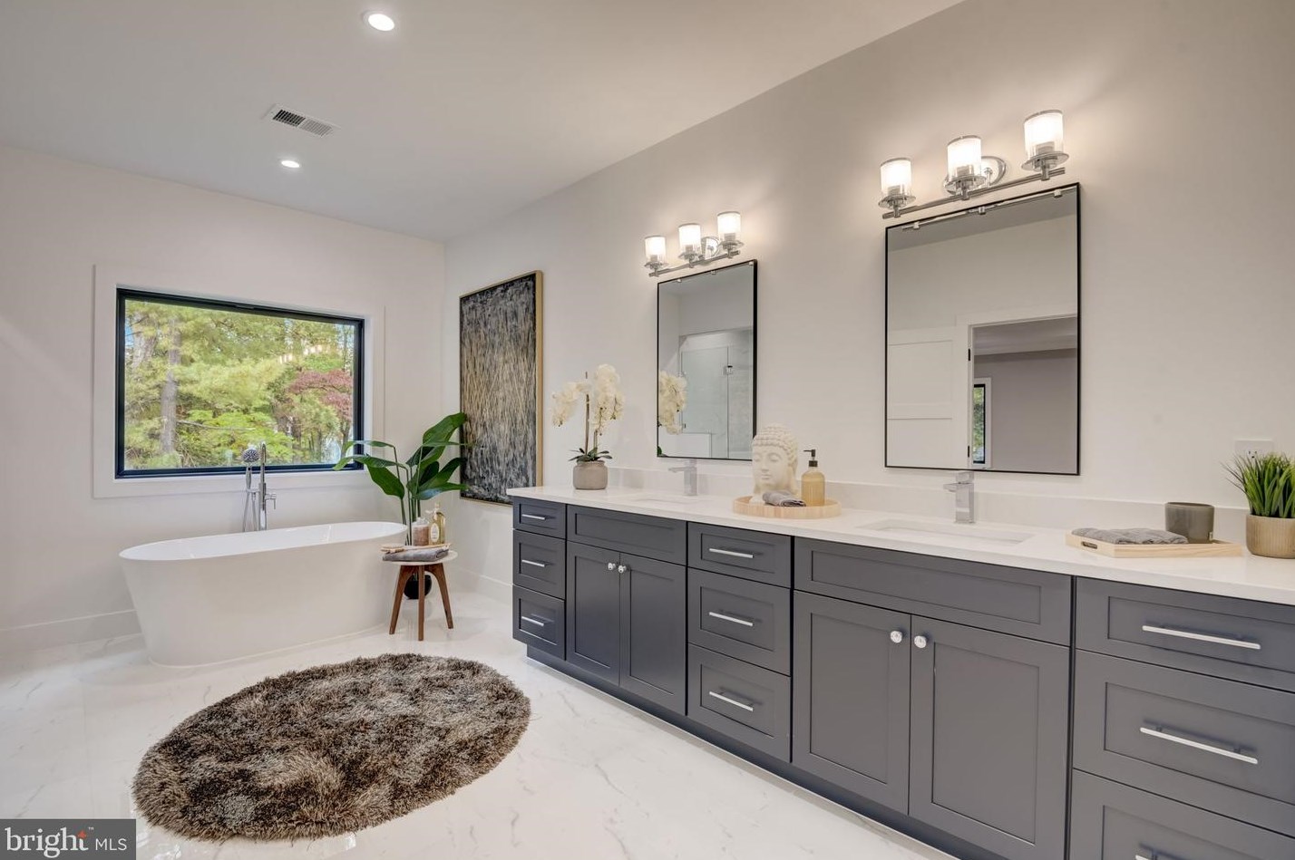 119 Moore Ave, Vienna VA  22180-5872 exterior