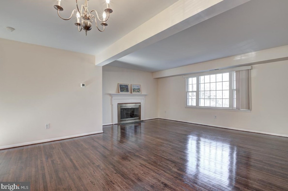 7718 Tiverton Dr #7718, Springfield, VA 22152