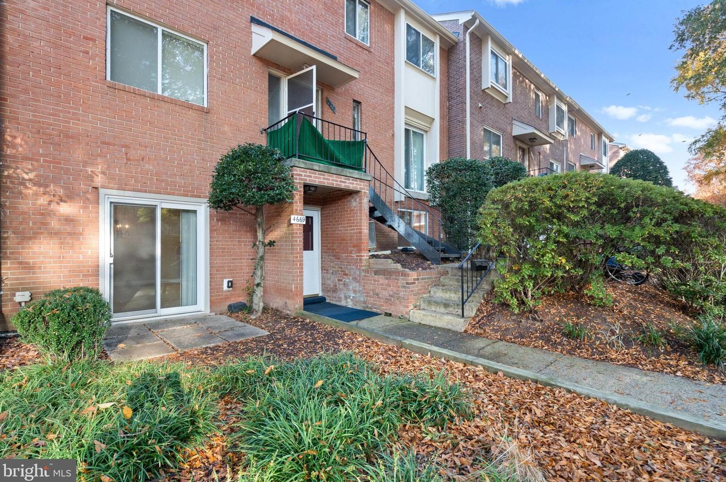 4669 Logsdon Dr #71, Annandale, VA 22003