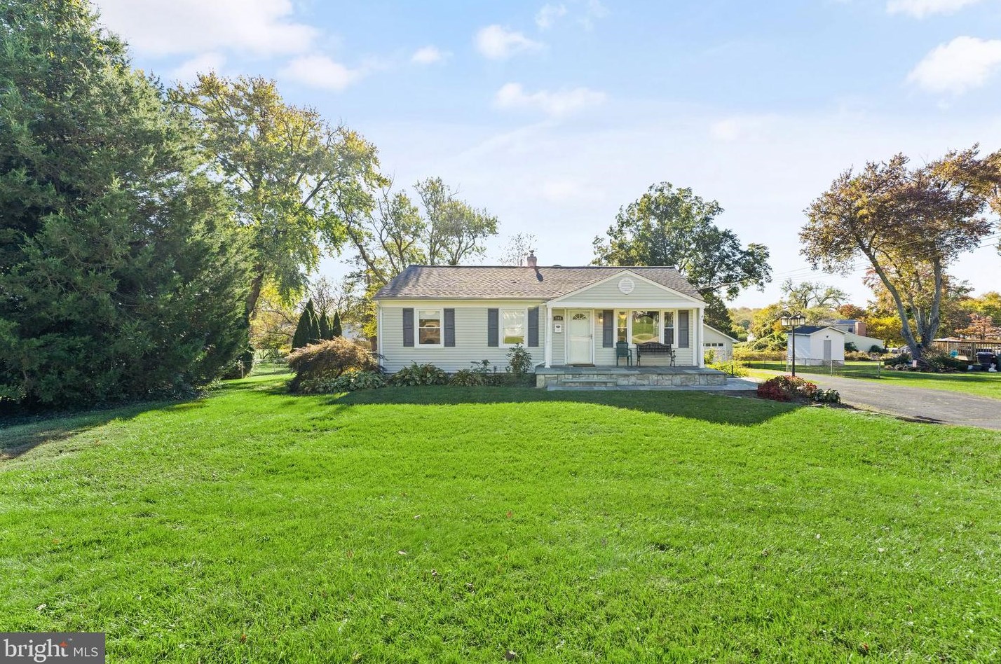 7105 Vellex Ln, Annandale, VA 22003