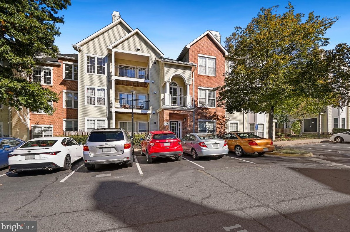 4140 Fountainside Ln #d301, Fairfax, VA 22030