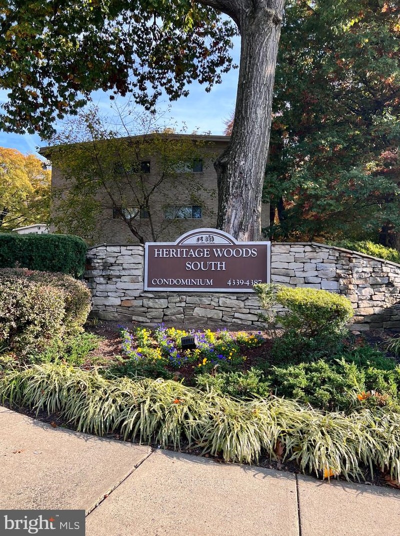 4379 Americana Dr #10, Annandale, VA 22003