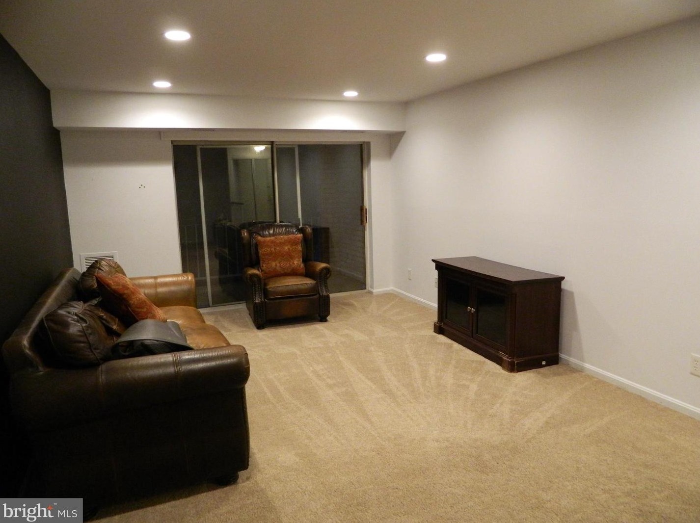 5936 Cove Landing Rd #202b, Springfield, VA 22015