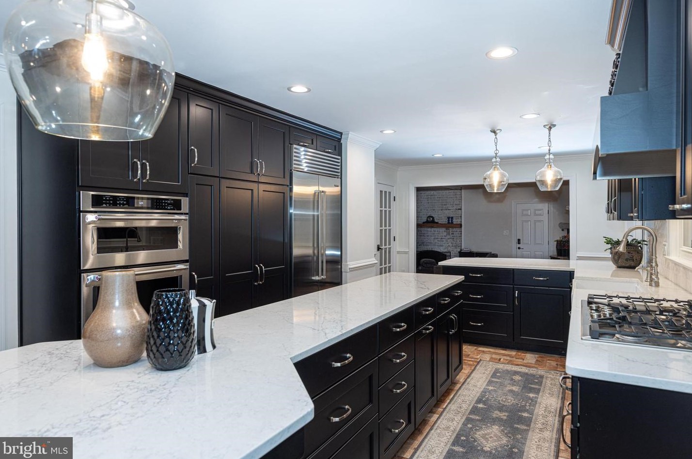 9741 Rolling Ridge Dr, Fairfax VA  22039-2915 exterior