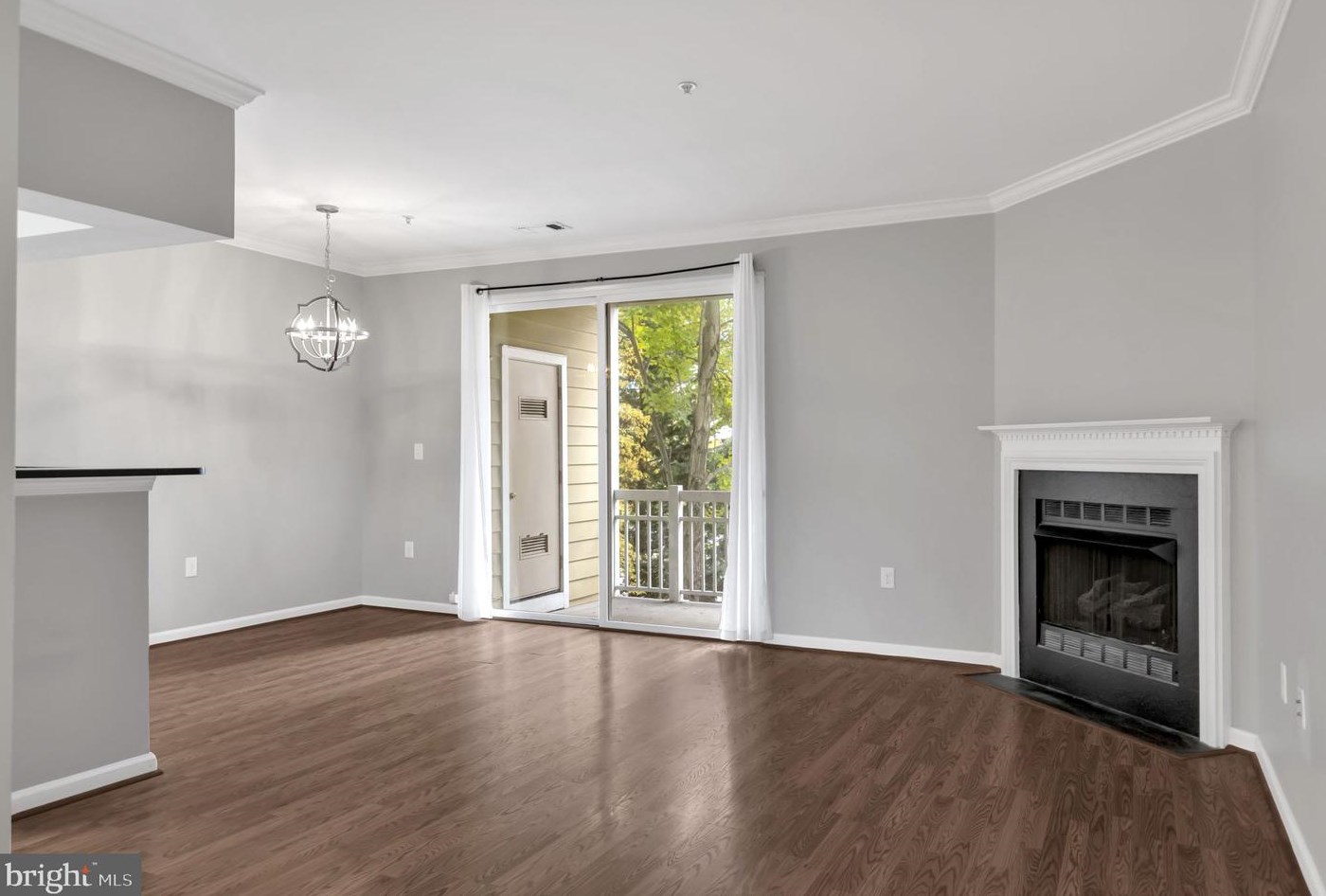 2105 Highcourt Ln #201, Herndon, VA 20170