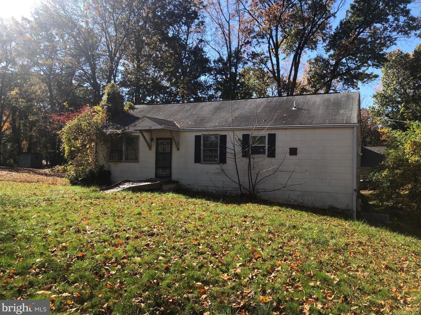 3406 Luttrell Rd, Annandale, VA 22003