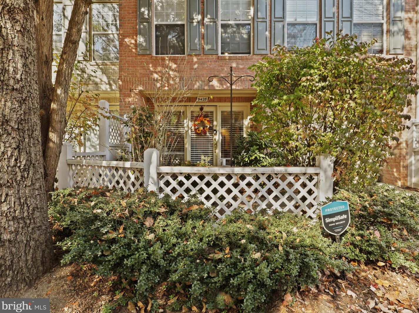 9428 Colonade Dr, Vienna VA  22181-6119 exterior