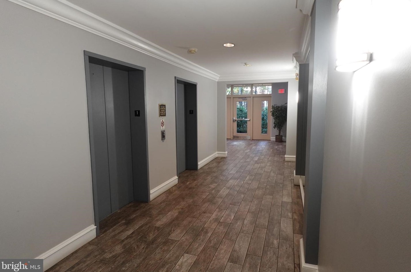 2204 Westcourt Ln Apt 101, Herndon, VA 20170