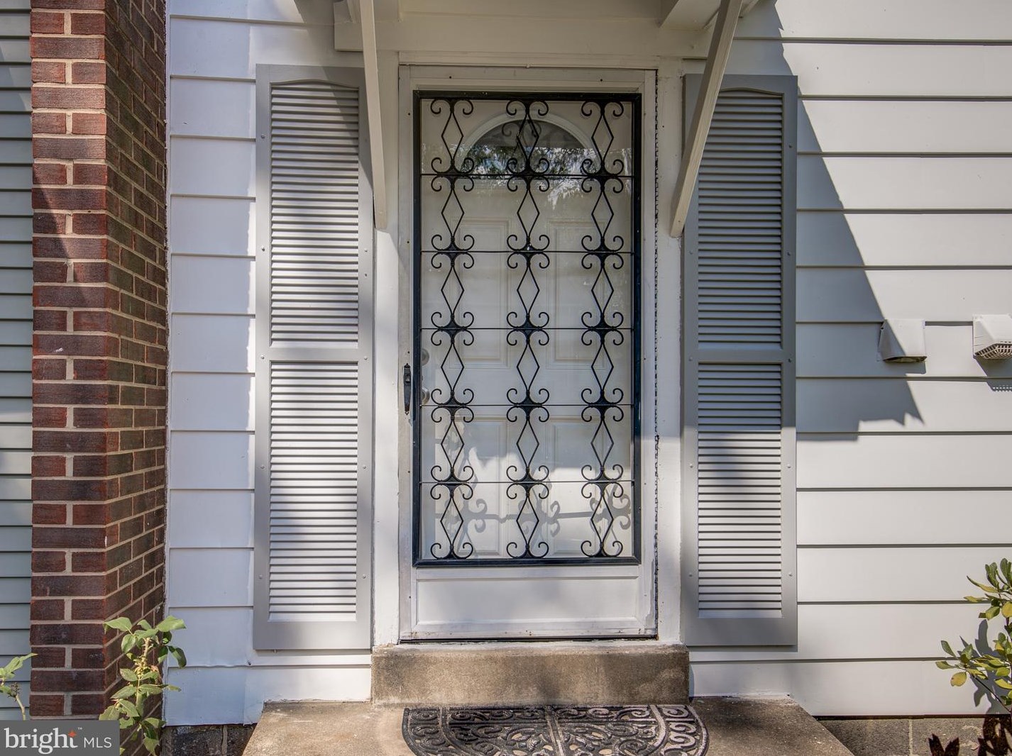 9408 Fairleigh Ct, Springfield, VA 22015