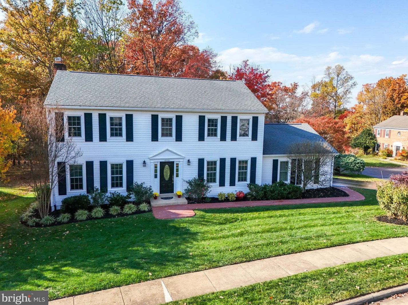 12551 Lieutenant Nichols Rd, Fairfax, VA 22033-2433