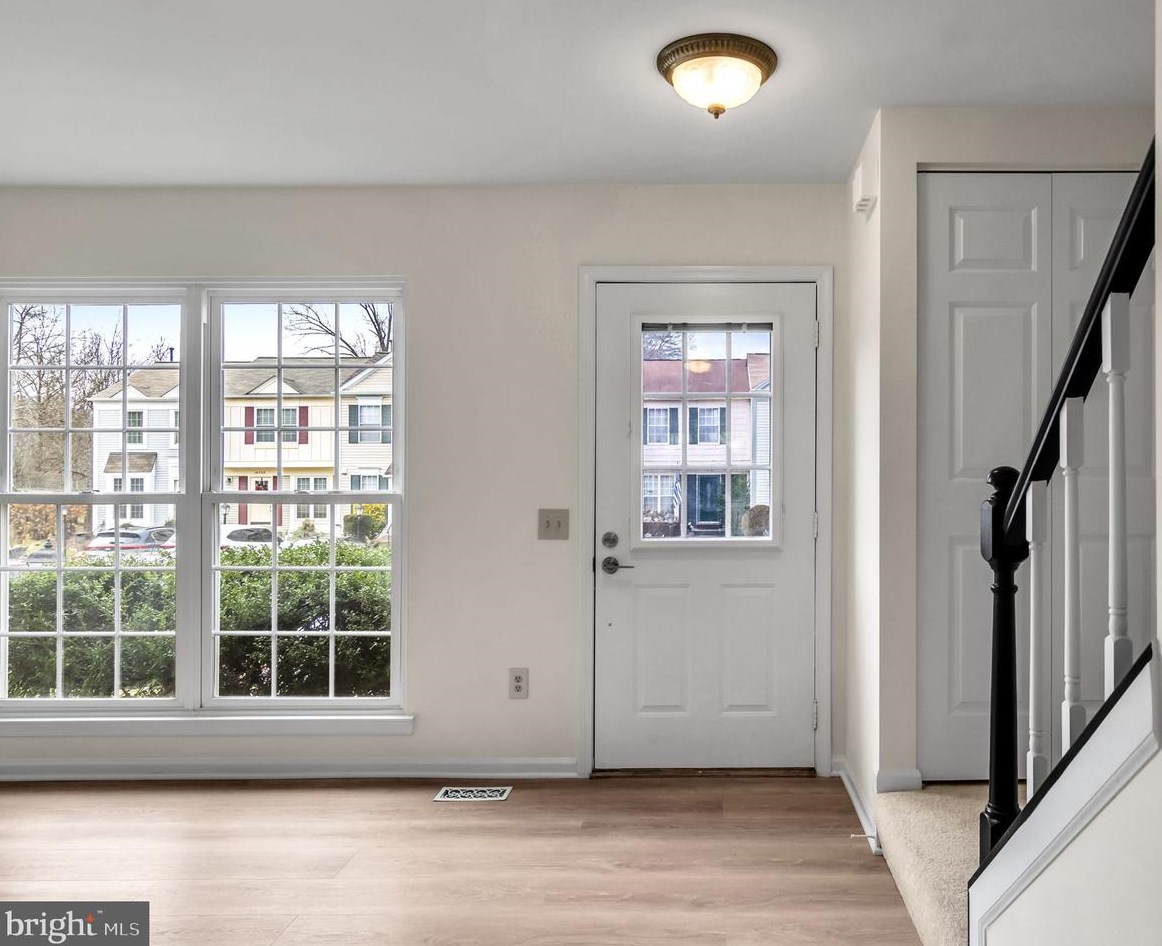 14714 Green Park Way, Centreville, VA 20120-3123
